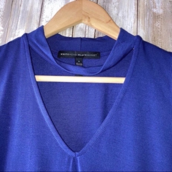 White House Black Market Blue Sleeveless Blouse - Picture 3 of 4